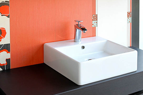 Bathroom sink
